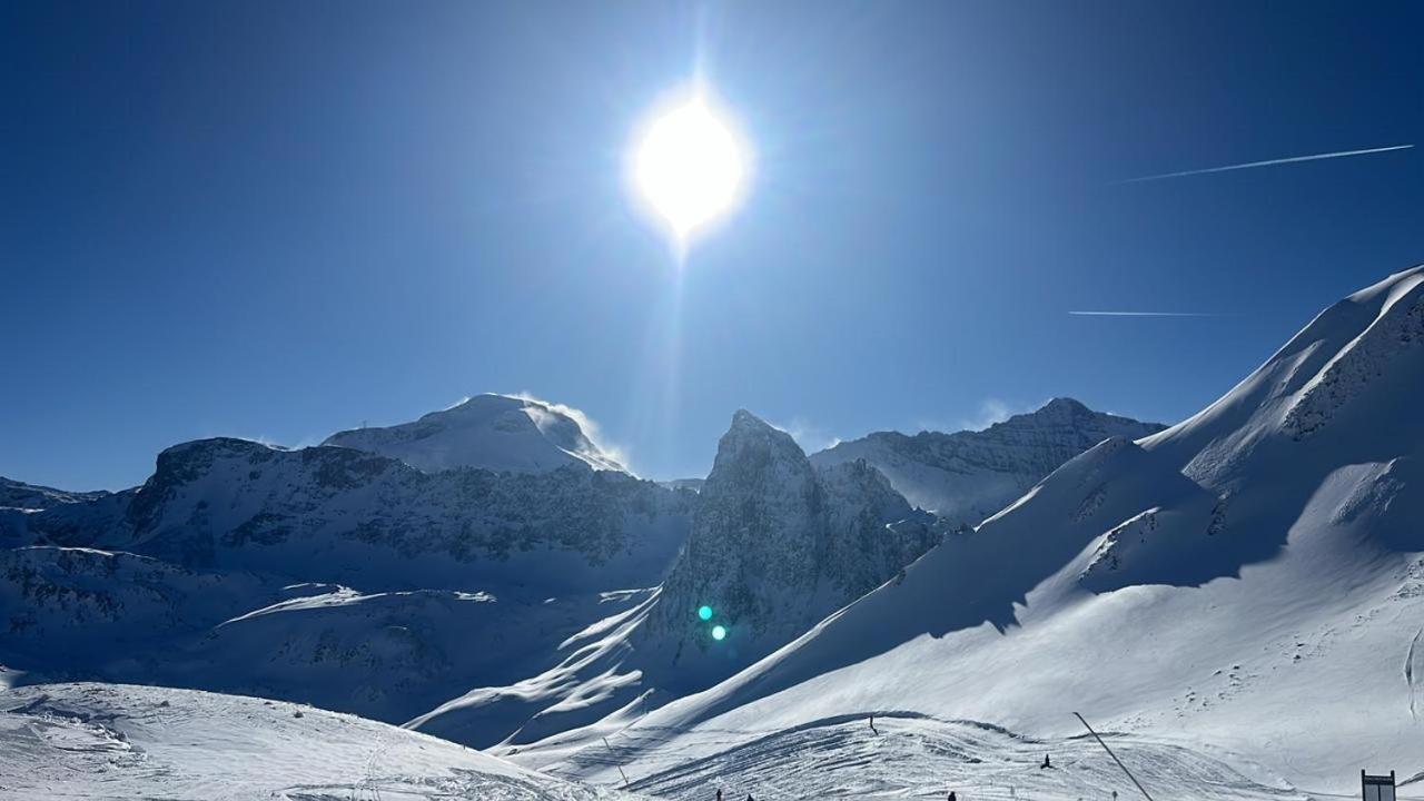 Chalet Hotel L'Ecrin Tignes Exteriör bild